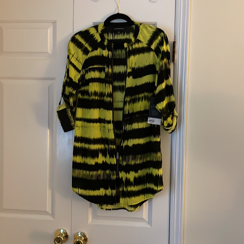 Rock & Republic- Roll tab sleeve, zip front tunic, Small - Garcia yellow stripe
